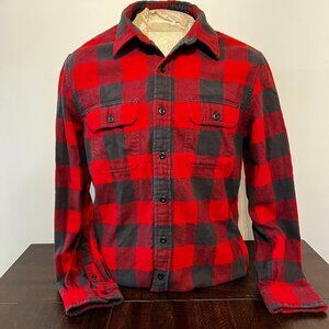 American Eagle Red Plaid Flannel Button Down Shirt Long Sleeve Men’s Medium